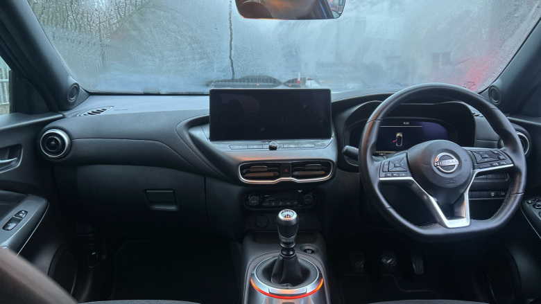 Nissan Juke 1.0 DiG-T N-Connecta 5dr Petrol Hatchback